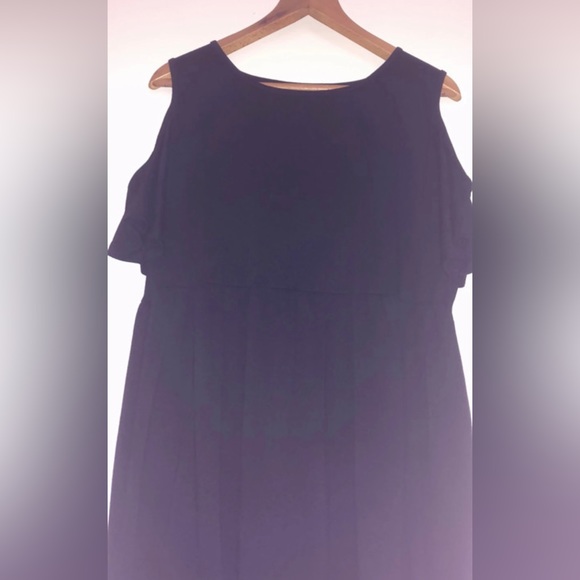 Cold Shoulder Dress - Picture 2 of 4